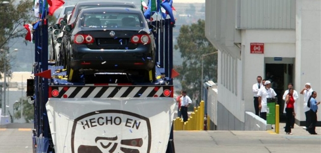 Producción de autos en México se desploma 98% en abril