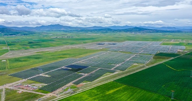 Enel inicia construcción de parque solar con almacenamiento