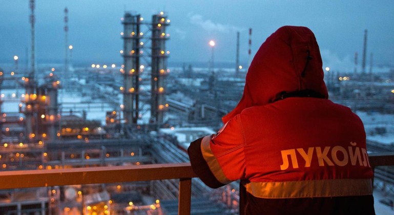 Putin dice que Rusia puede aguantar el desplome del petróleo