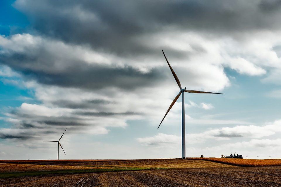 Enel recurre a energías alternativas para reducir el uso de carbón