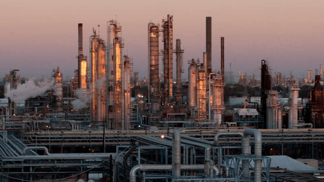 Energy & Commerce | Pemex compra en 596 mdd refinería Deer Park