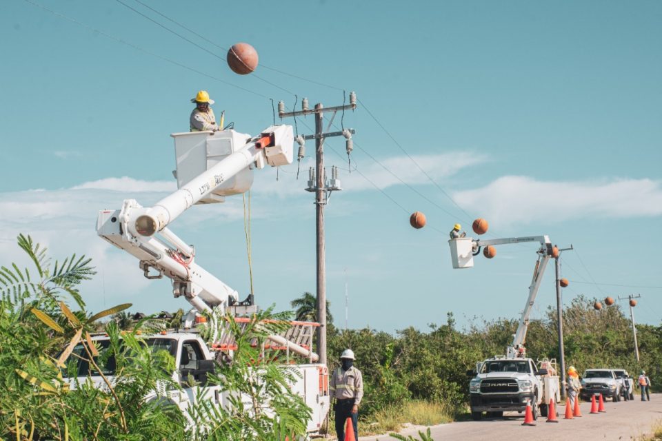 CFE coloca boyas para protección ambiental en Yucatán
