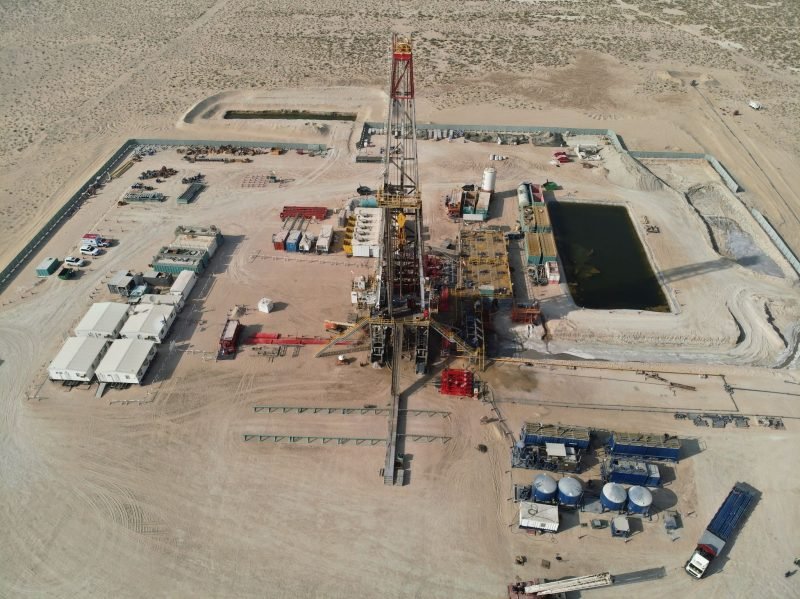 ADNOC anuncia nuevos descubrimientos de petróleo