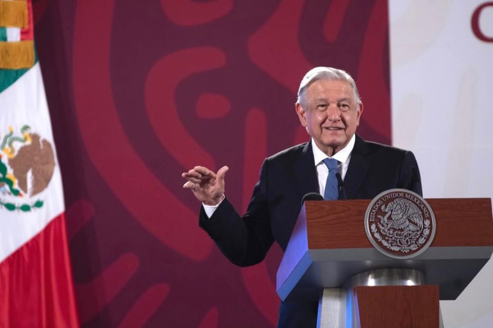 El presidente Andrés Manuel López Obrador enfatizó de manera categórica que Pemex no tiene problemas de liquidez.