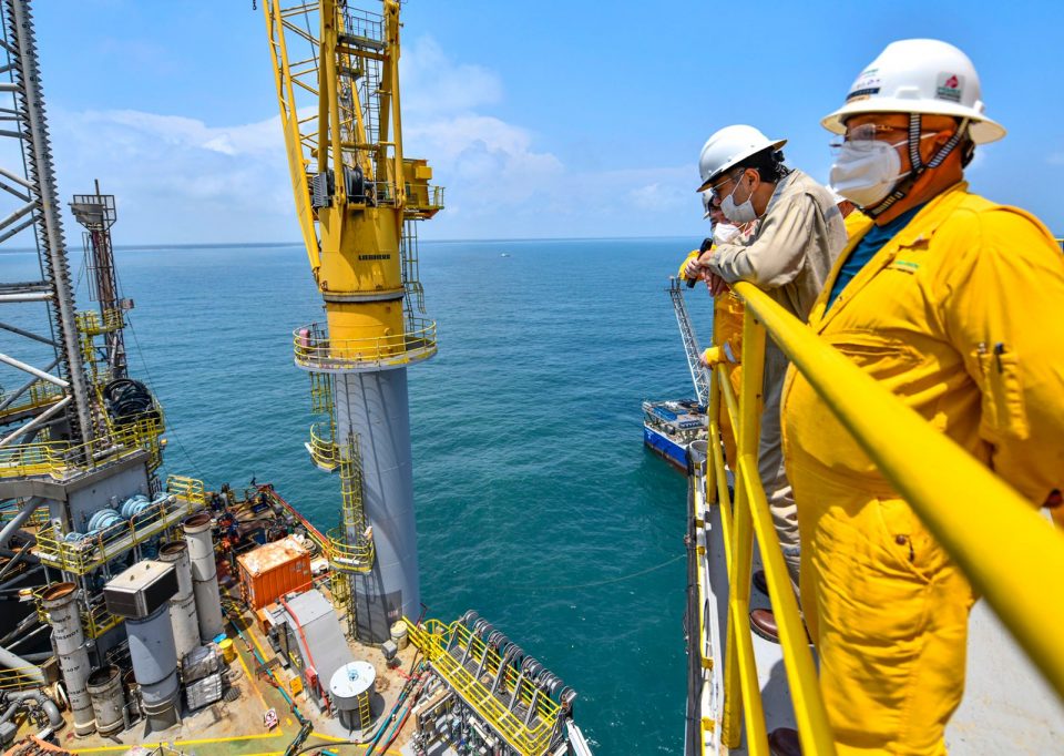 Pemex, la segunda petrolera más activa del mundo