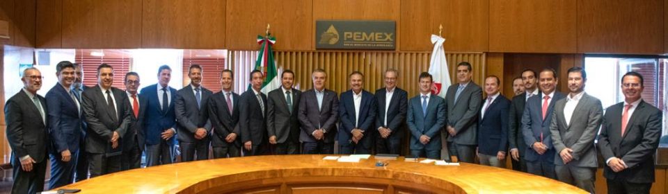 Director de Pemex se reúne con líderes empresariales