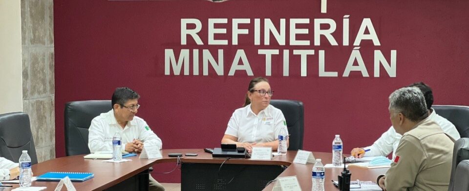 Nahle supervisa avances de rehabilitación en refinería Minatitlán