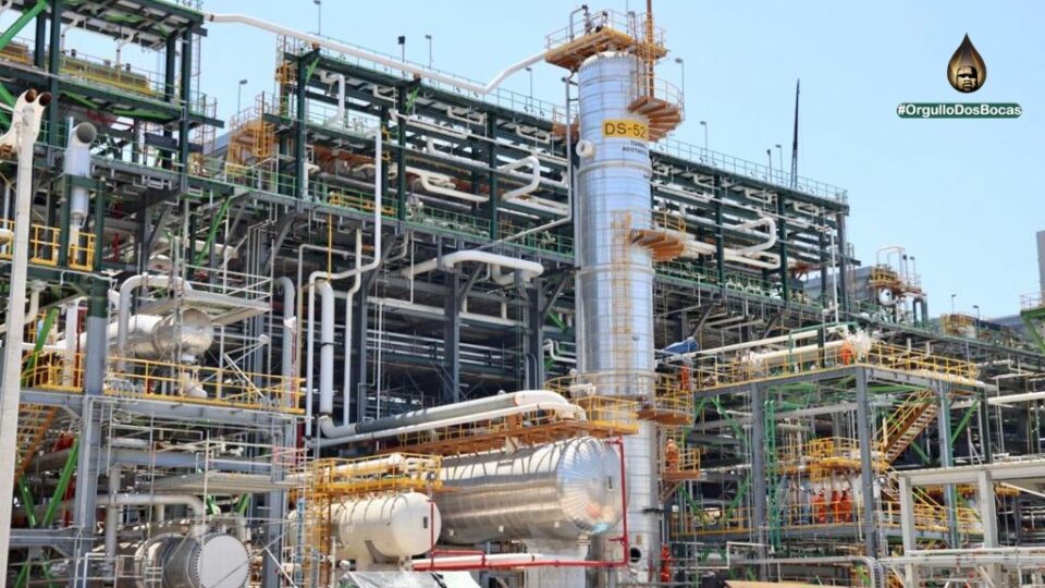 Avanzan pruebas de arranque del tren 2 de planta hidrotratadora de diésel de refinería Olmeca
