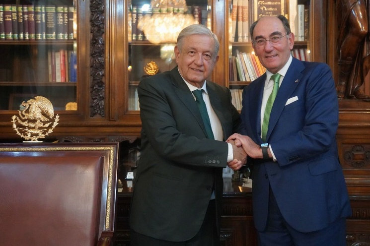 Iberdrola firma acuerdo para vender a México 80% de su negocio