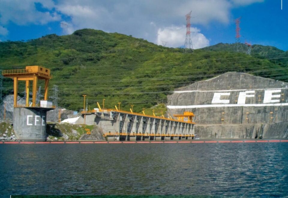 CFE aumentará 50 años la vida útil de 20 hidroeléctricas