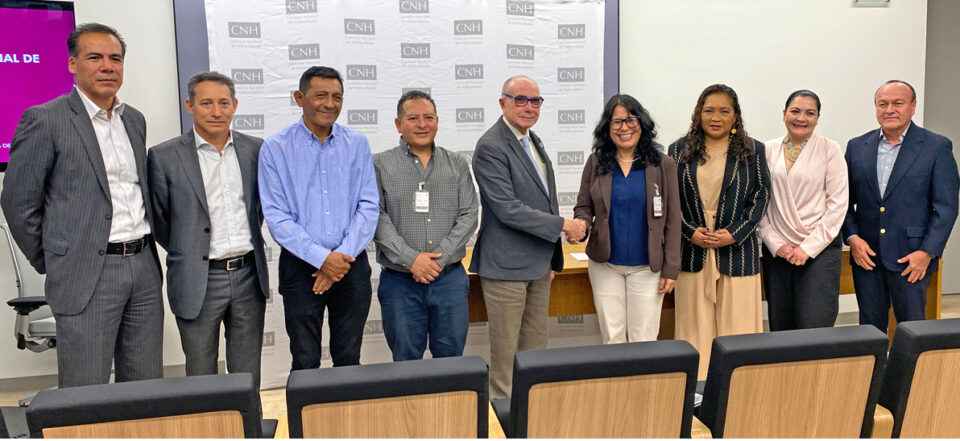 CNH y UNACAR firman convenio de colaboración e investigación