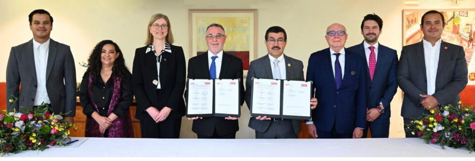 UAT y Woodside Energy firman convenio de colaboración