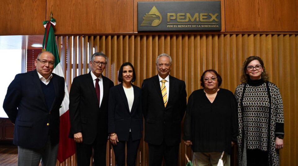 Víctor Rodríguez asume dirección general de Pemex