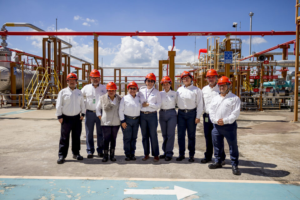 Directora del IMP supervisa construcción de planta de catalizadores en el CTEP