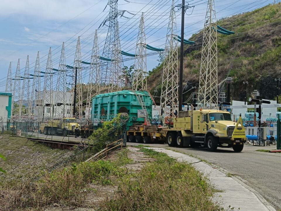 CFE completa traslado de transformador trifásico a Subestación Eléctrica Malpaso Dos en Chiapas