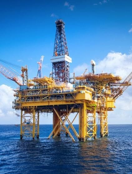 Maquinaria especializada para la infraestructura petrolera marina