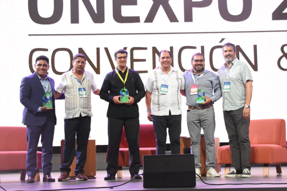 Conferencias, exposición y negocios en Onexpo 2025 Convención & Expo
