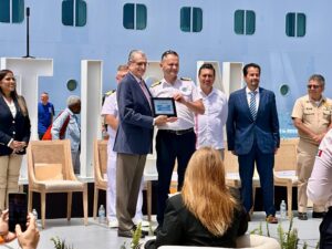 Hutchison Ports ECV recibe al crucero Ovation of the Seas, el más grande en atracar en la historia del puerto de Ensenada