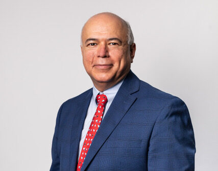 Cómo enfrentar el incremento en la demanda de energía Enrique Chávez, responsable de Energía Crítica e Infraestructura Digital de Eaton México