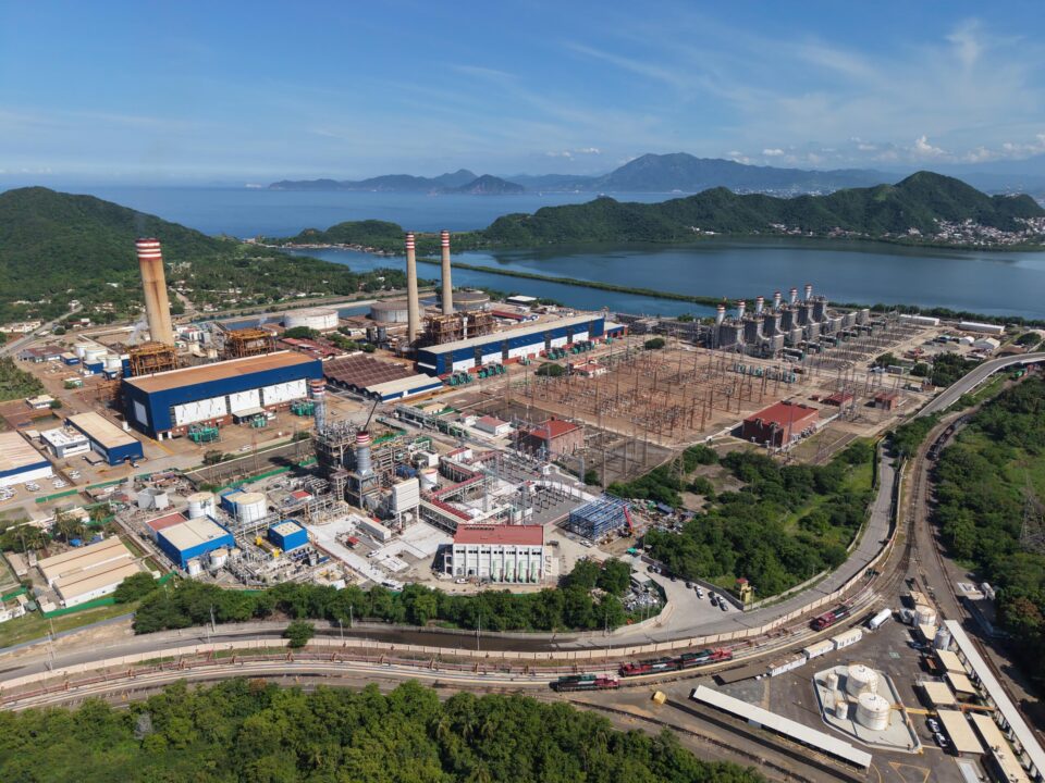 Inicia operaciones la Central de Ciclo Combinado de CFE en Manzanillo