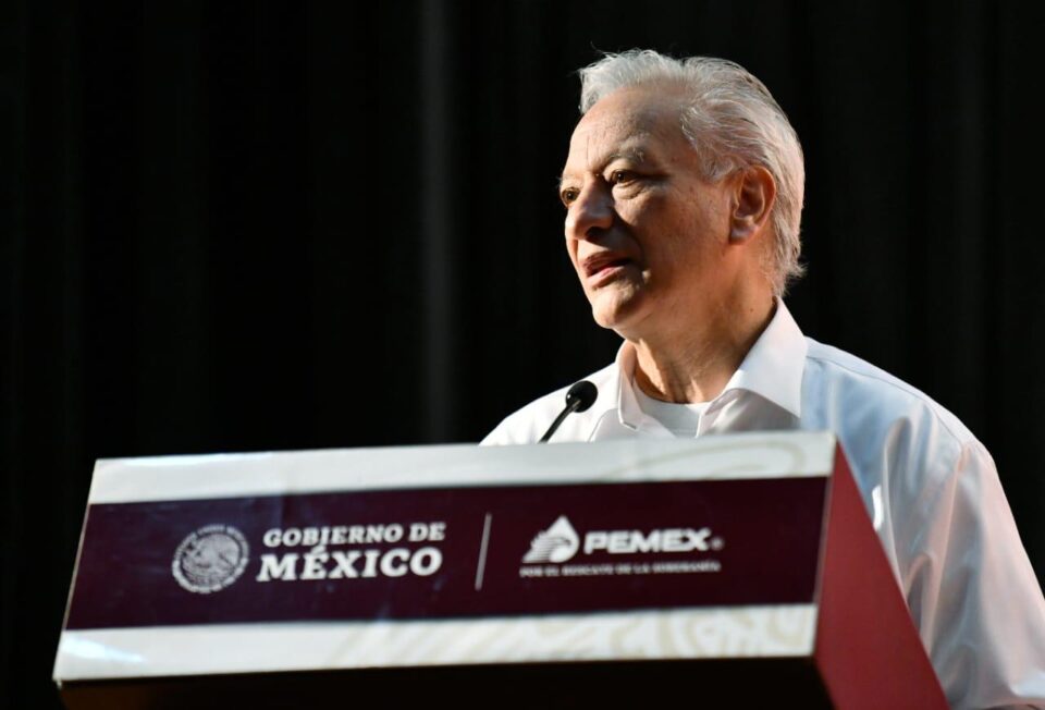Contratos mixtos con privados, ejes del plan estratégico de Pemex