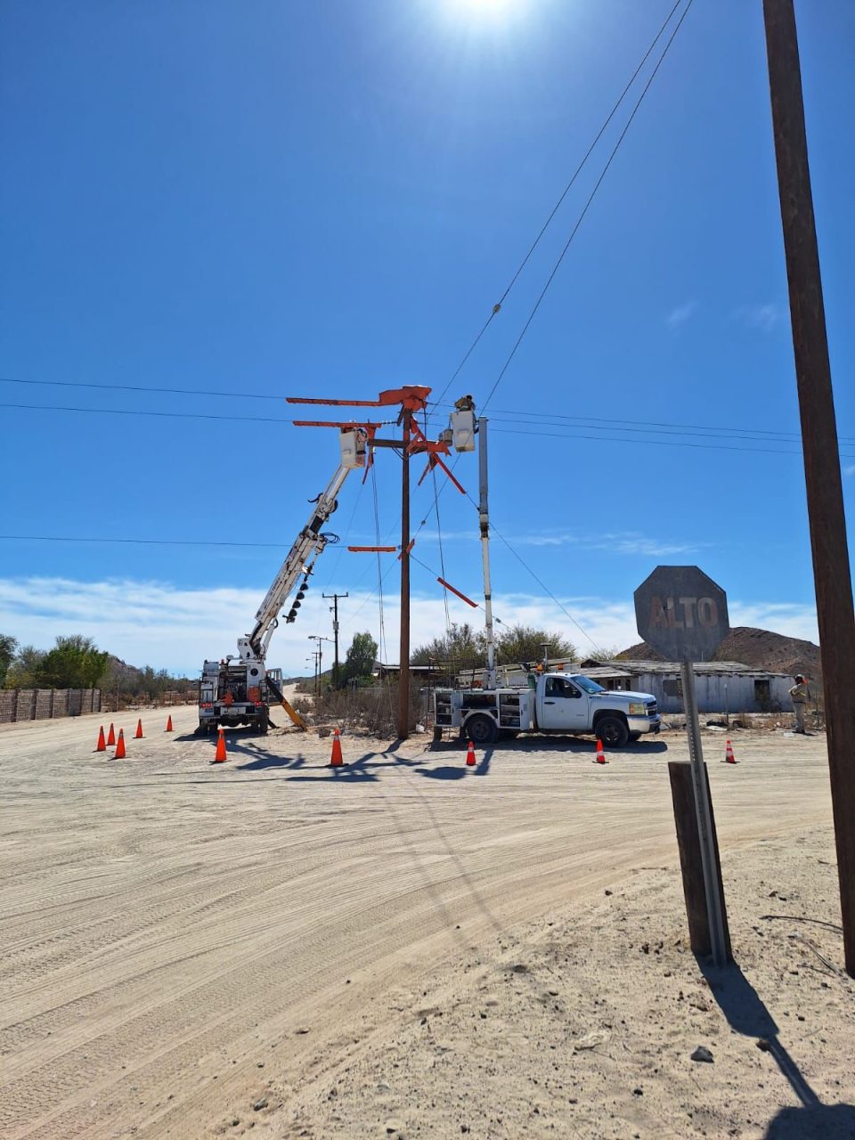 CFE impulsa la justicia energética con más de 42,000 obras de electrificación