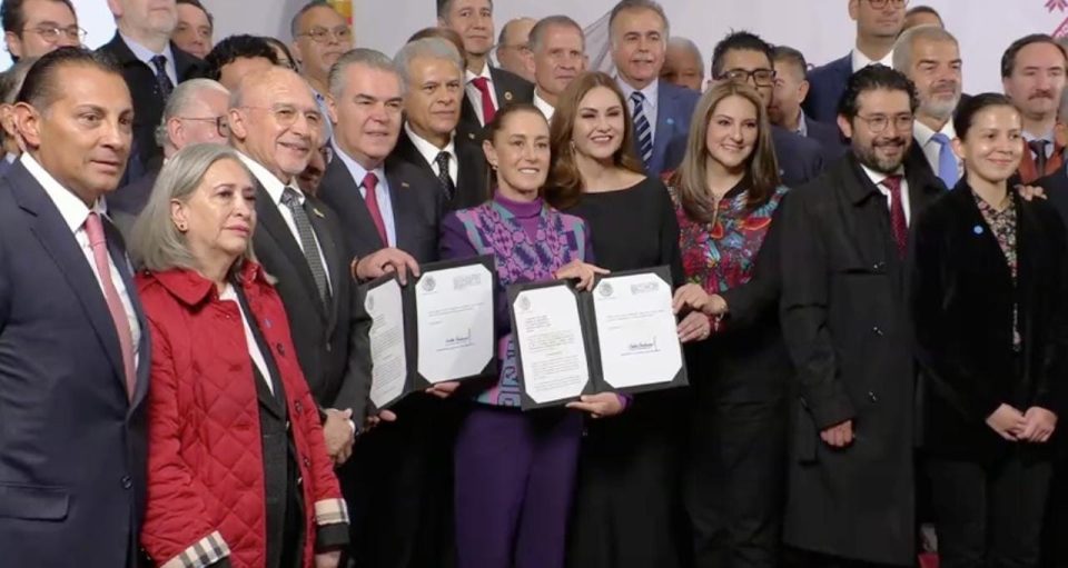 Sheinbaum anuncia aumento de salario mínimo para el 2026 y transición de jornada laboral a 40 horas