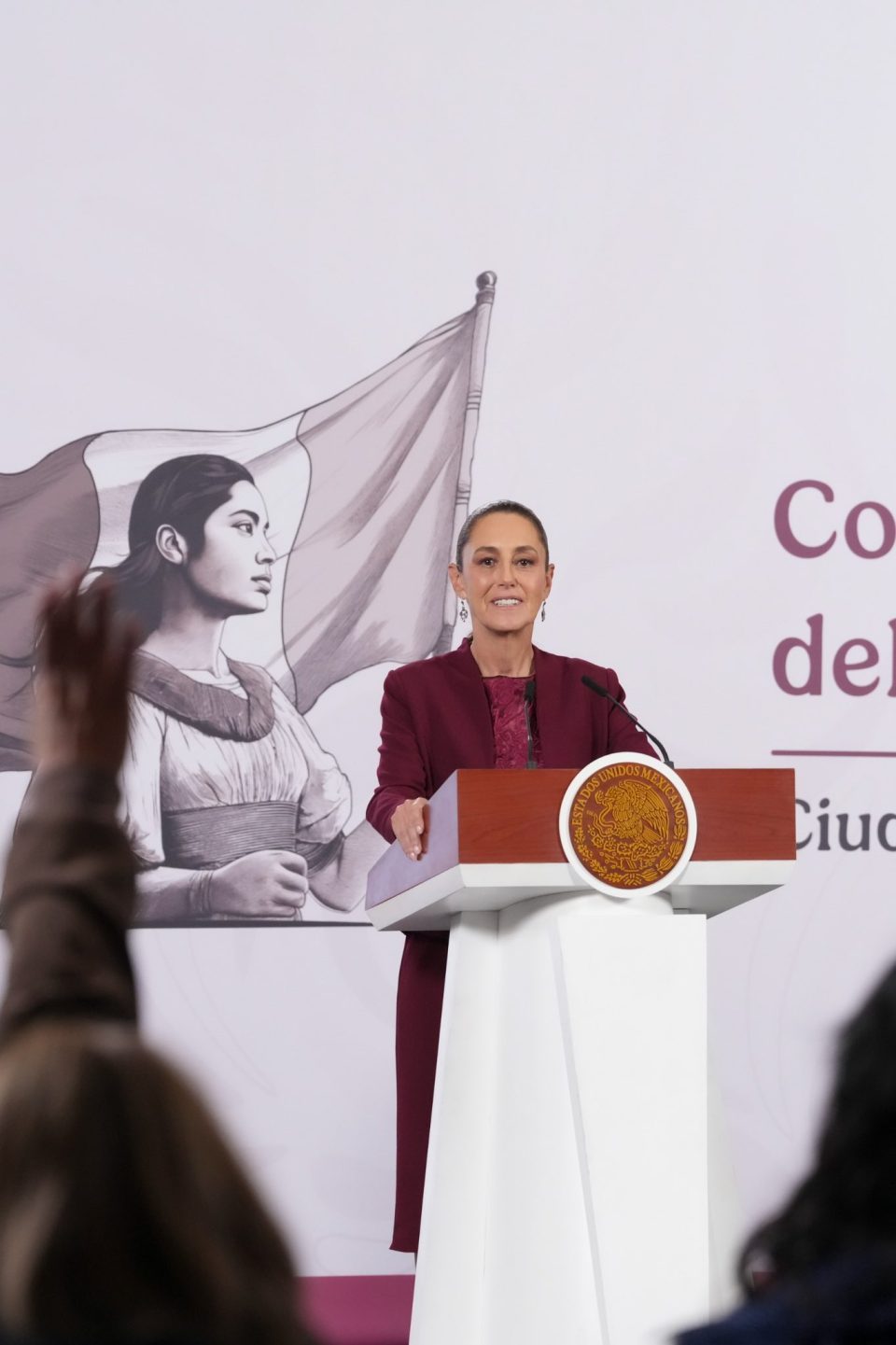 Sheinbaum asegura avance contra robo de combustible; ventas de Pemex muestran recuperación