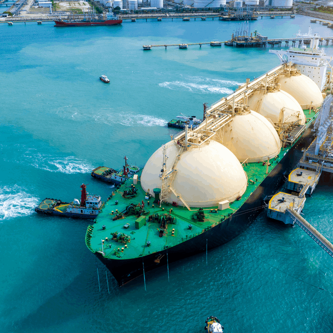 Qatar Energy perderá 20,000 mdd en ingresos anuales debido a los ataques iraníes contra plantas de GNL.