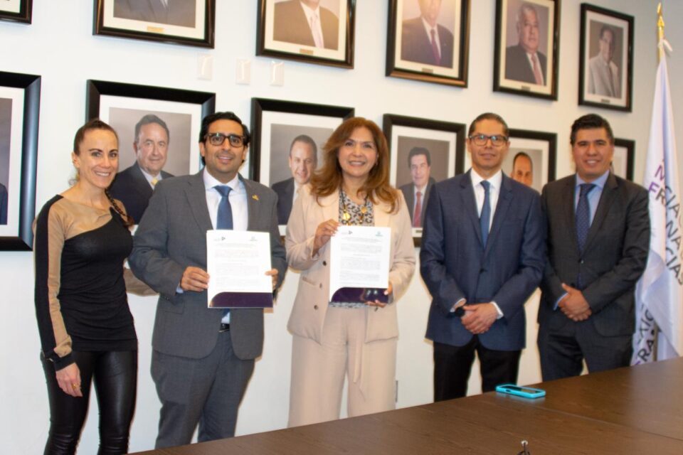 AMF y ONEXPO firman alianza para impulsar la expansión de franquicias en estaciones de servicio