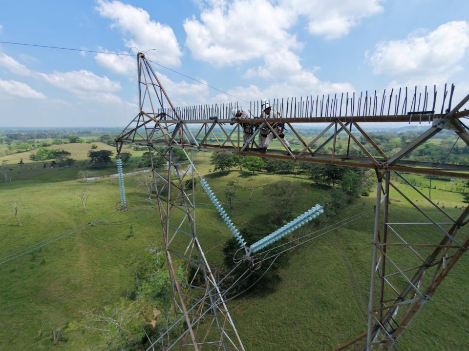 CFE pone en marcha proyectos para modernizar la Red Nacional de Transmisión