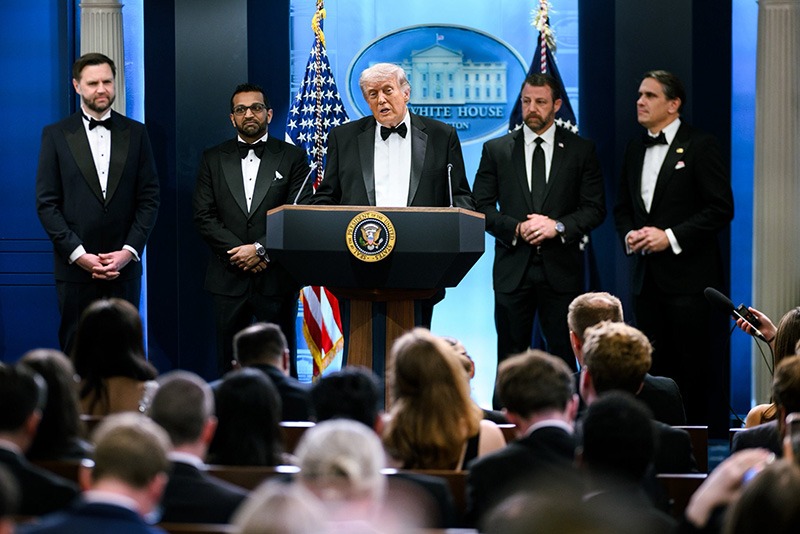 Donald Trump - Violencia política en Washington amplifica el choque energético global en medio del bloqueo de Ormuz