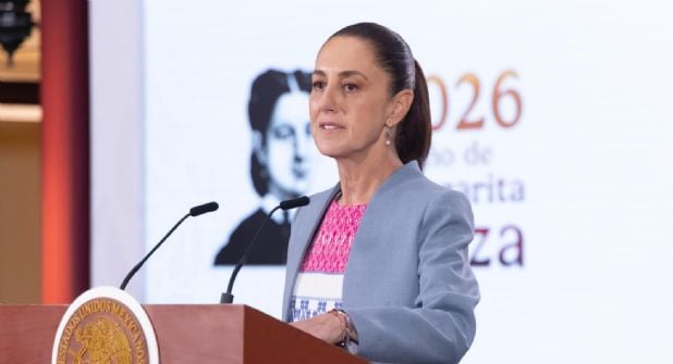 Sheinbaum acuerda con empresarios estabilizar el precio máximo del litro de diésel