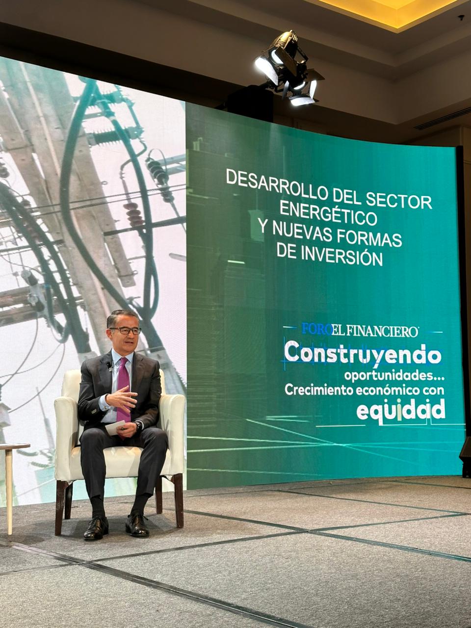 Gas natural, columna vertebral de la soberanía energética de México: Sempra Infraestructura