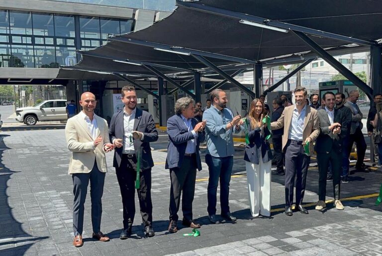 Vemo inaugura electrolineras y centro operativo en Nuevo León con inversión de 825 mdp