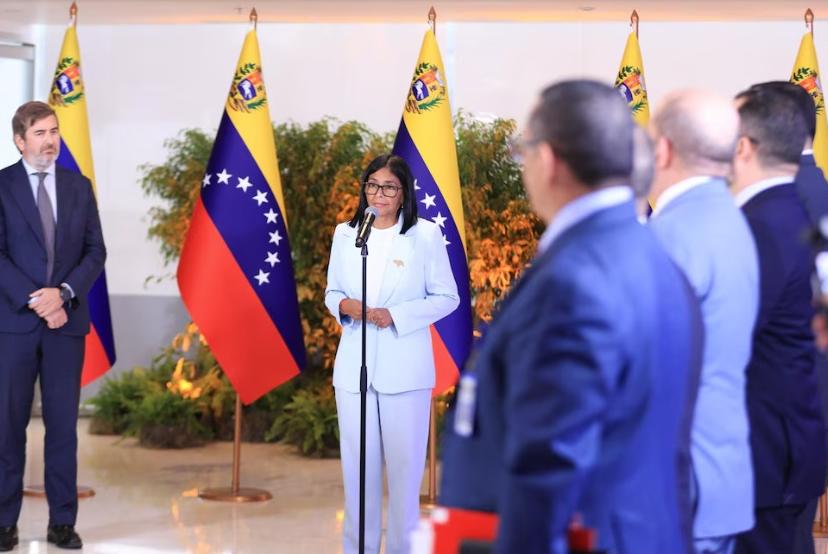 PDVSA y Repsol firman acuerdo para expandir la producción de gas y petróleo